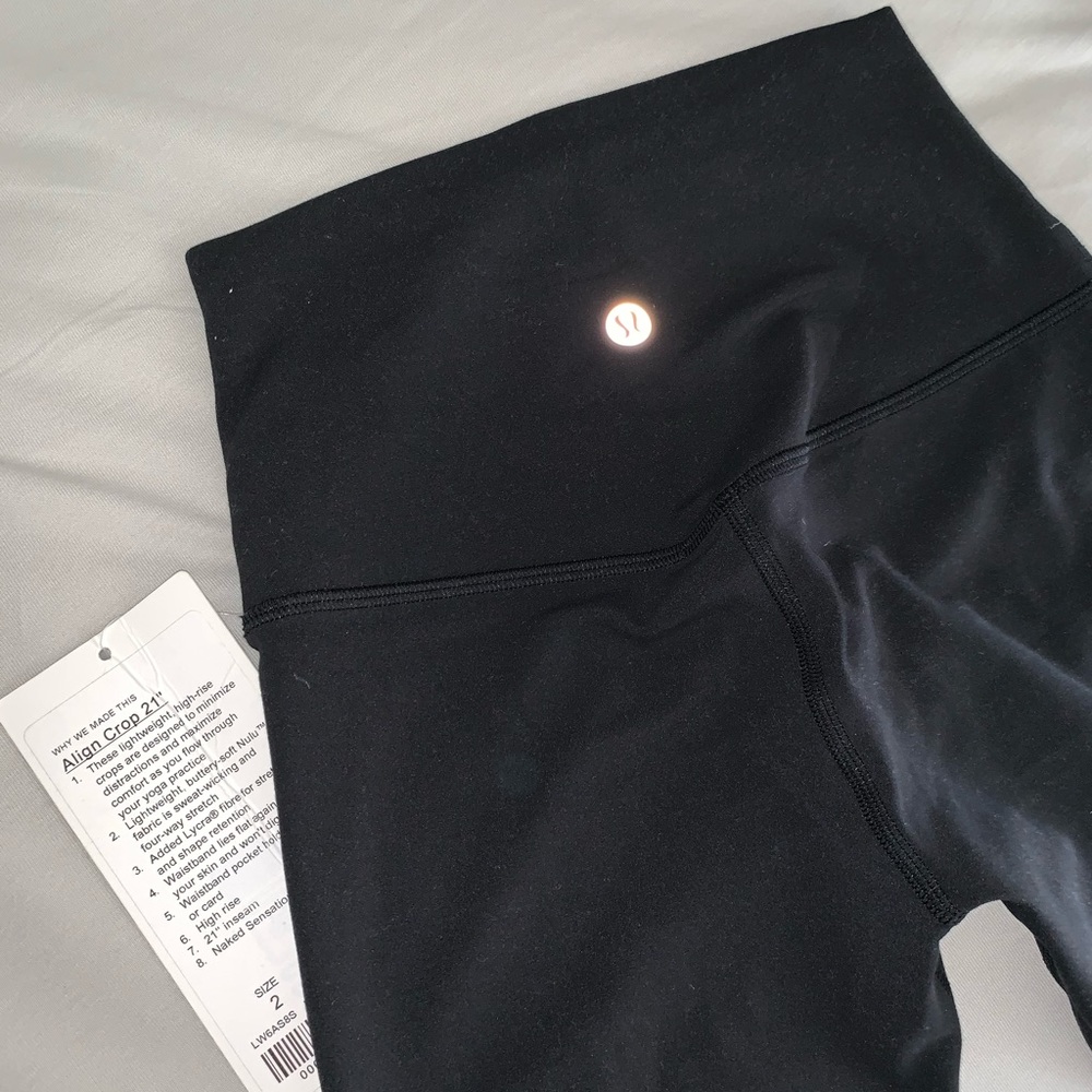 NWT Lululemon Align Crop 21” Black
